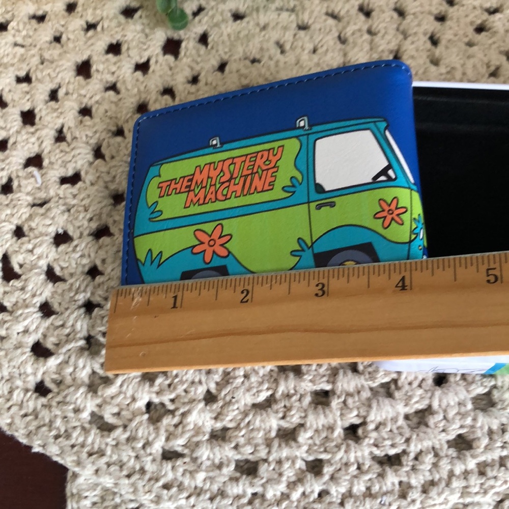 Buckle Down Scooby-Doo Cartoon Bi-fold Wallet - Picture 9 of 11
